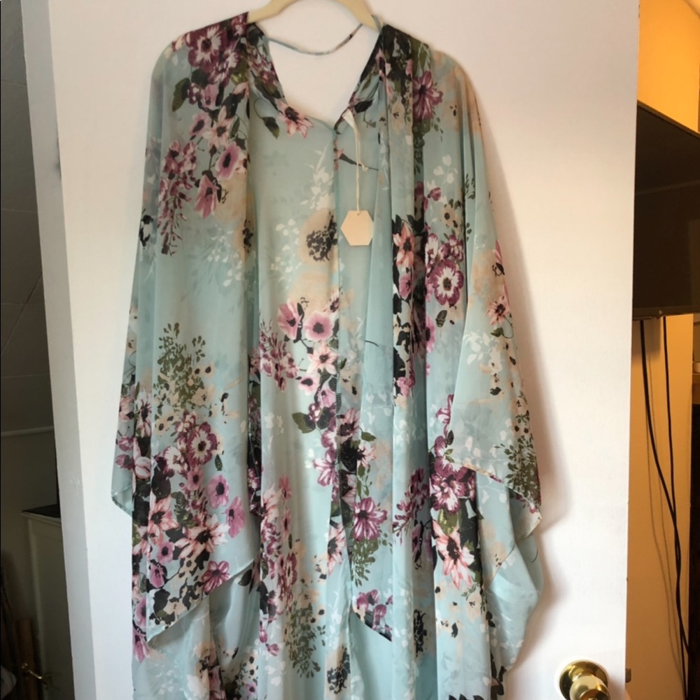 Mint floral kimono